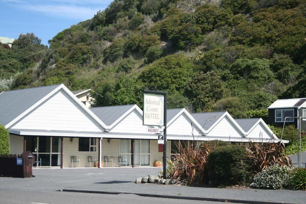 凯库拉爱德米拉科特汽车旅馆 外观 照片